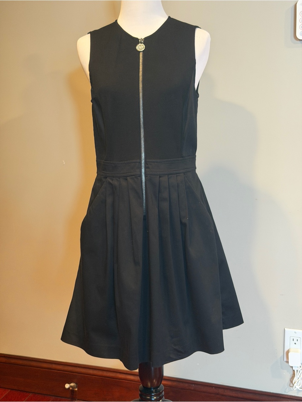 Armani Exchange Black Sleeveless Zip-Front Mini Flared Dress - Size 6